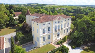 Historical 6 bedroom Chateau for sale with countryside view in Monflanquin, Nouvelle Aquitaine