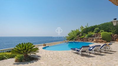Stunning 5 bedroom Waterfront Villa for sale with sea and panoramic views in Theoule sur Mer, Provence Alpes Cote d'Azur