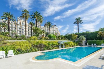 Authentic 2 bedroom Apartment for sale with sea and panoramic views in Cimiez, Nice, Provence Alpes Cote d'Azur