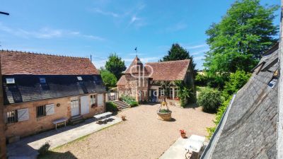 Character 9 bedroom Manor House for sale with countryside view in Theneuille, Auvergne Rhone Alpes