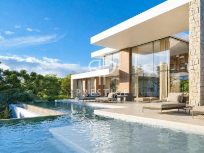 Unique 4 bedroom Villa for sale with sea view in Moraira, Valencia