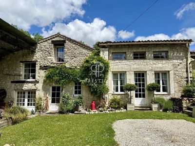 Immaculate 6 bedroom House for sale with countryside view in Duras, Nouvelle Aquitaine