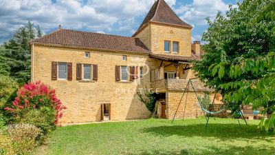 Authentic 6 bedroom House for sale with countryside view in Cazals, Occitanie