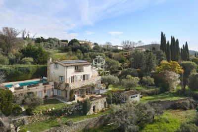 5 bedroom House for sale with panoramic and countryside views with Income Potential in Montauroux, Provence Alpes Cote d'Azur