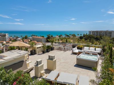 Immaculate 3 bedroom Apartment for sale with panoramic and sea views in Cagnes sur Mer, Provence Alpes Cote d'Azur