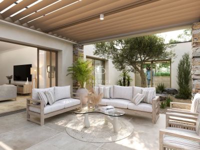 Stylish 4 bedroom Villa for sale in Terre Blanche, Saint Paul en Foret, Provence Alpes Cote d'Azur