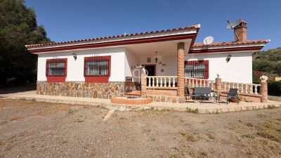 Authentic 3 bedroom House for sale with countryside view in Almogia, Andalucia
