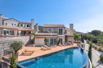 Immaculate 3 bedroom Villa for sale with sea view in Herceg Novi, Coastal Montenegro