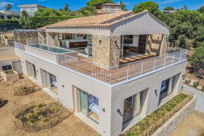 Immaculate 4 bedroom House for sale with panoramic view in Sainte Maxime, Provence Alpes Cote d'Azur