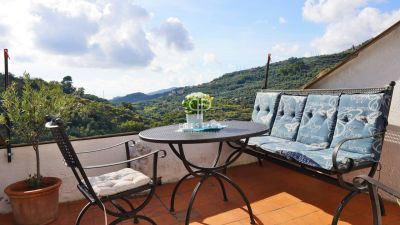 Character 3 bedroom Townhouse for sale with sea view in Diano San Pietro, Liguria