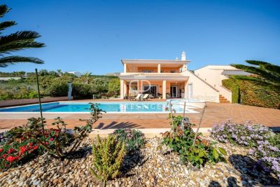 Luxury 4 bedroom Villa for sale in Lagos, Algarve