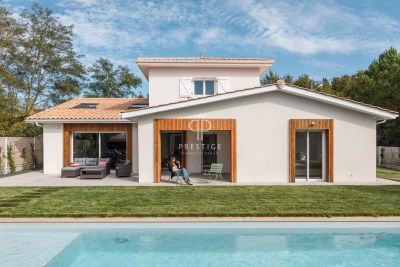 Immaculate 5 bedroom House for sale in Lege Car Ferret, Nouvelle Aquitaine
