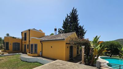 Architect Designed 3 bedroom Villa for sale with countryside view in Goldra, Algarve