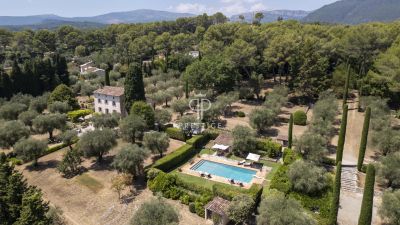 Immaculate 6 bedroom House for sale with countryside view in Roquefort les Pins, Provence Alpes Cote d'Azur