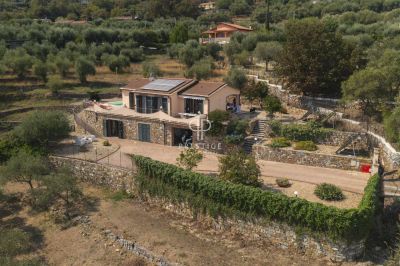 Authentic 4 bedroom Villa for sale with sea view in Imperia, Liguria