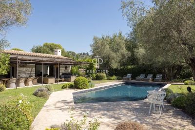 Immaculate 6 bedroom House for sale in Mougins, Provence Alpes Cote d'Azur
