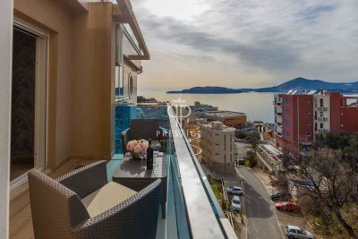 Immaculate 2 bedroom Apartment for sale with sea view in Przno, Coastal Montenegro
