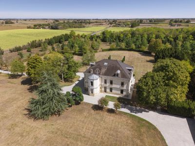 Unique 8 bedroom Chateau for sale with countryside view in Bordeaux, Nouvelle Aquitaine