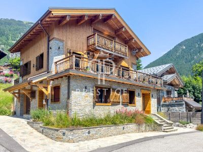 Authentic 7 bedroom Chalet for sale in Champagny en Vanoise, Auvergne Rhone Alpes