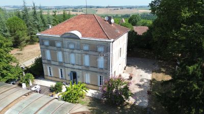 4 bedroom Manor House for sale with countryside view with Income Potential in Clairac, Nouvelle Aquitaine