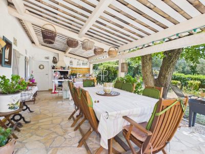 Character 4 bedroom Farmhouse for sale with countryside view in Tanneron, Provence Alpes Cote d'Azur