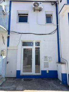Immaculate 2 bedroom Villa for sale in Sao Martinho do Porto, Central Portugal