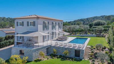 Immaculate 4 bedroom House for sale with countryside and panoramic views in Mougins, Provence Alpes Cote d'Azur