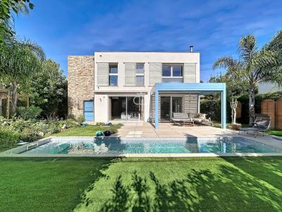 Stunning 3 bedroom House for sale with panoramic view in Cap d'Antibes, Provence Alpes Cote d'Azur