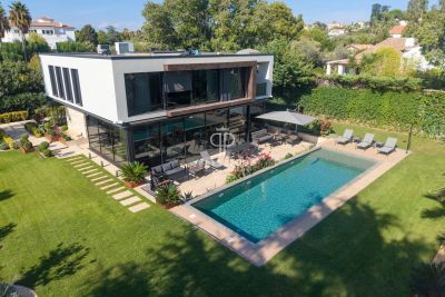 Luxury 6 bedroom Villa for sale in Cap d'Antibes, Provence Alpes Cote d'Azur