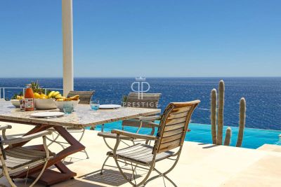 Stylish 4 bedroom Villa for sale with sea and panoramic views in Agay, Provence Alpes Cote d'Azur
