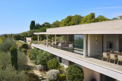 Contemporary 4 bedroom Villa for sale with panoramic view in Montauroux, Provence Alpes Cote d'Azur