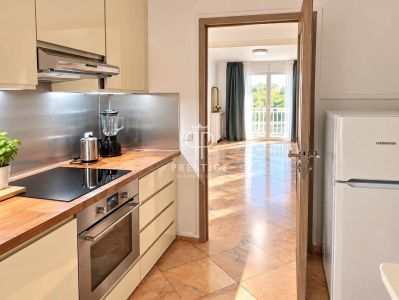 Pied a terre 1 bedroom Apartment for sale in Beausoleil, Provence Alpes Cote d'Azur