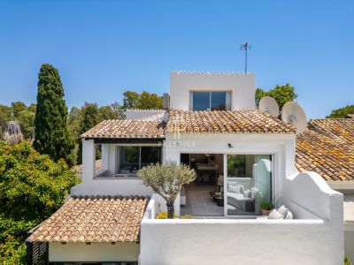 Luxury 3 bedroom Duplex Apartment for sale in Puerto Banus, Andalucia