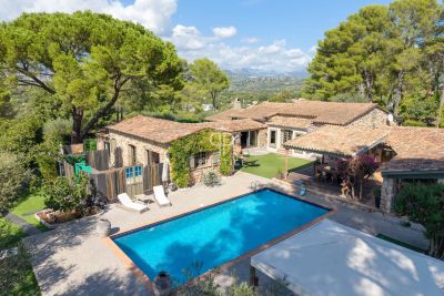 Stunning 7 bedroom House for sale with panoramic and countryside views in Mouans Sartoux, Provence Alpes Cote d'Azur