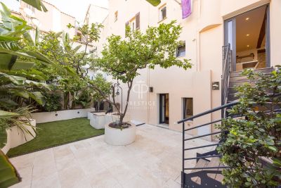 Immaculate 3 bedroom Apartment for sale in Antibes, Provence Alpes Cote d'Azur