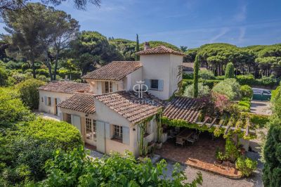 Luxury 3 bedroom House for sale with countryside and panoramic views in Sainte Maxime, Provence Alpes Cote d'Azur