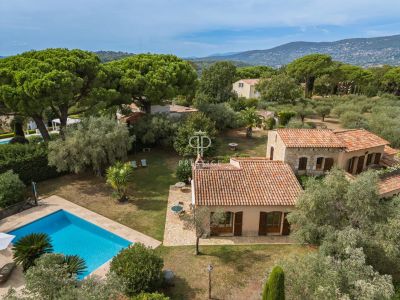 Authentic 4 bedroom House for sale with panoramic and countryside views in Grasse, Provence Alpes Cote d'Azur