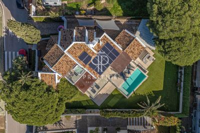 Beautiful 4 bedroom Villa for sale with sea view in Marbella, Andalucia