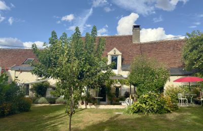 Character 3 bedroom House for sale in Chinon, Centre Val de Loire