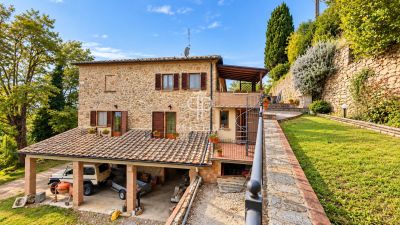 Beautiful 2 bedroom Villa for sale in Volterra, Tuscany