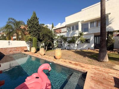 Spacious 5 bedroom Villa for sale with sea and panoramic views in Seghers, Estepona, Andalucia