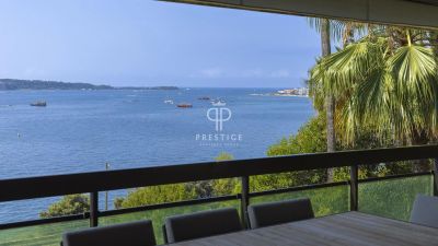 Immaculate 3 bedroom Apartment for sale with panoramic and sea views in Californie, Cannes, Provence Alpes Cote d'Azur