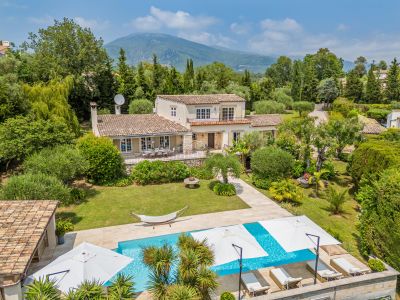 Immaculate 5 bedroom Villa for sale with panoramic view in Roquefort les Pins, Provence Alpes Cote d'Azur