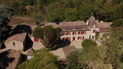 Unique 9 bedroom Chateau for sale with panoramic and countryside views in Fougueyrolles, Nouvelle Aquitaine