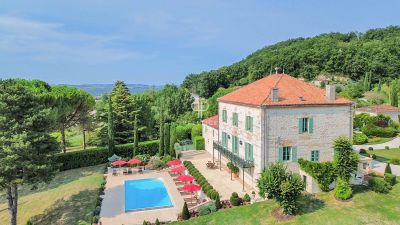 12 bedroom Manor House for sale with countryside view with Income Potential in Agen, Nouvelle Aquitaine