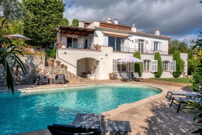 Luxury 7 bedroom Villa for sale with panoramic and sea views in Vallauris, Provence Alpes Cote d'Azur