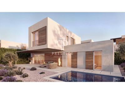 Immaculate 4 bedroom Villa for sale with panoramic view in Son Parc, Menorca
