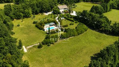 Authentic 4 bedroom House for sale with countryside view in Barjac, Occitanie