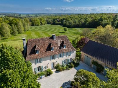 Renovated 4 bedroom Country Estate for sale with panoramic and countryside views in Thiviers, Nouvelle Aquitaine