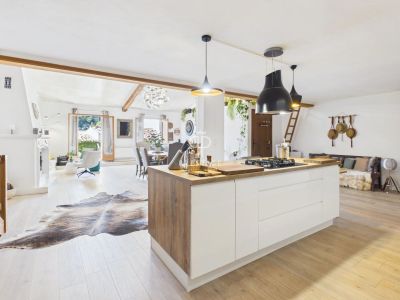 Renovated 4 bedroom Village House for sale with panoramic view in Mons, Provence Alpes Cote d'Azur